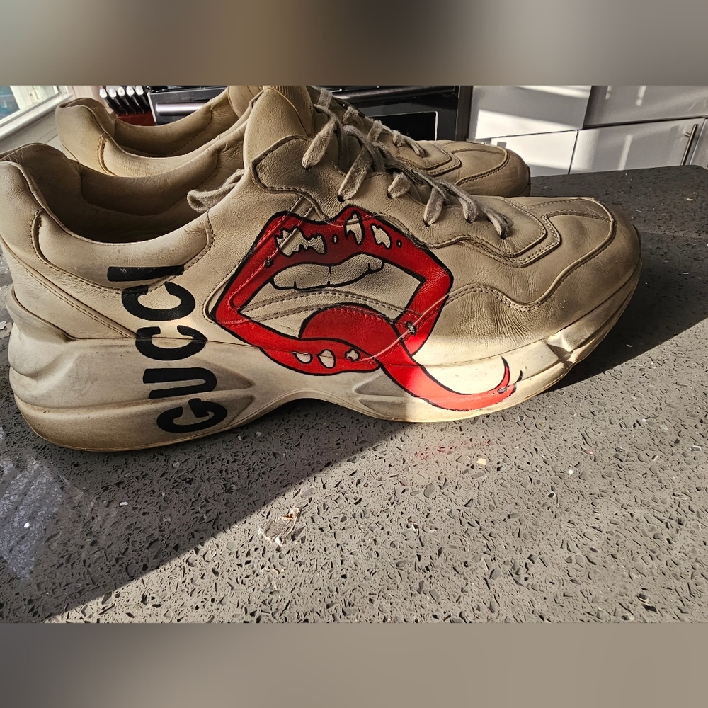 Gucci Beige Sneakers with Red Lip Graphic